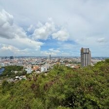 Aussicht vom Pattaya Viewpoint über die Stadt und die Bucht