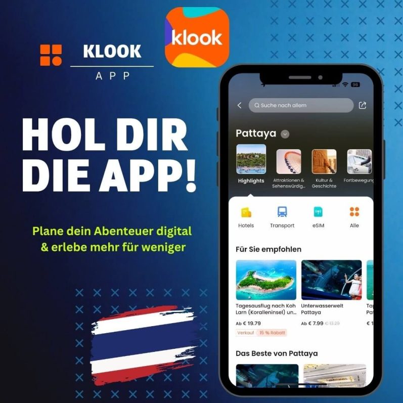 Klook App für Thailand - Plane smarter Klook Thailand App: Smartphone mit Angeboten, Klook-Logo und Button „Hol dir die App“ vor dynamischem Hintergrund mit Thailand-Flagge
