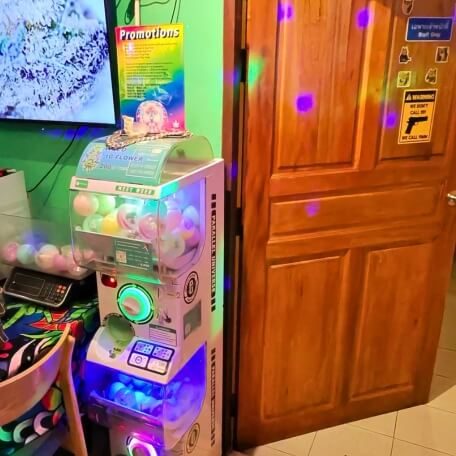 Weed-Automat in einem Cannabis Shop in Pattaya