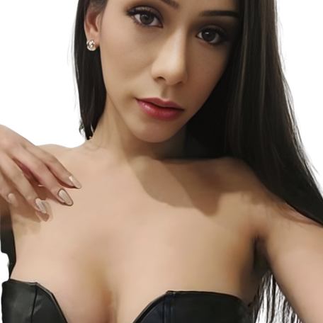 Ladyboy in Pattaya Porträt eines Ladyboys mit langen dunklen Haaren und schwarzem Oberteil